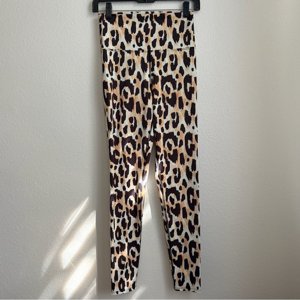 Beach Riot Piper Watercolor Leopard Print Leggings - Picture 2 of 7